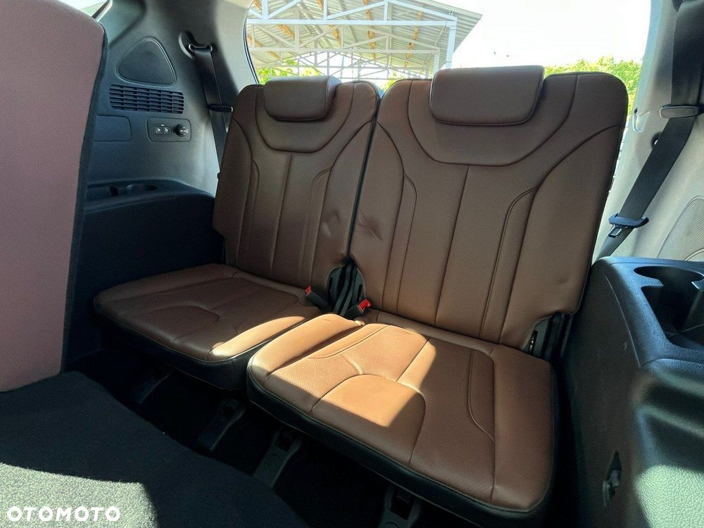 Hyundai Santa Fe - 20