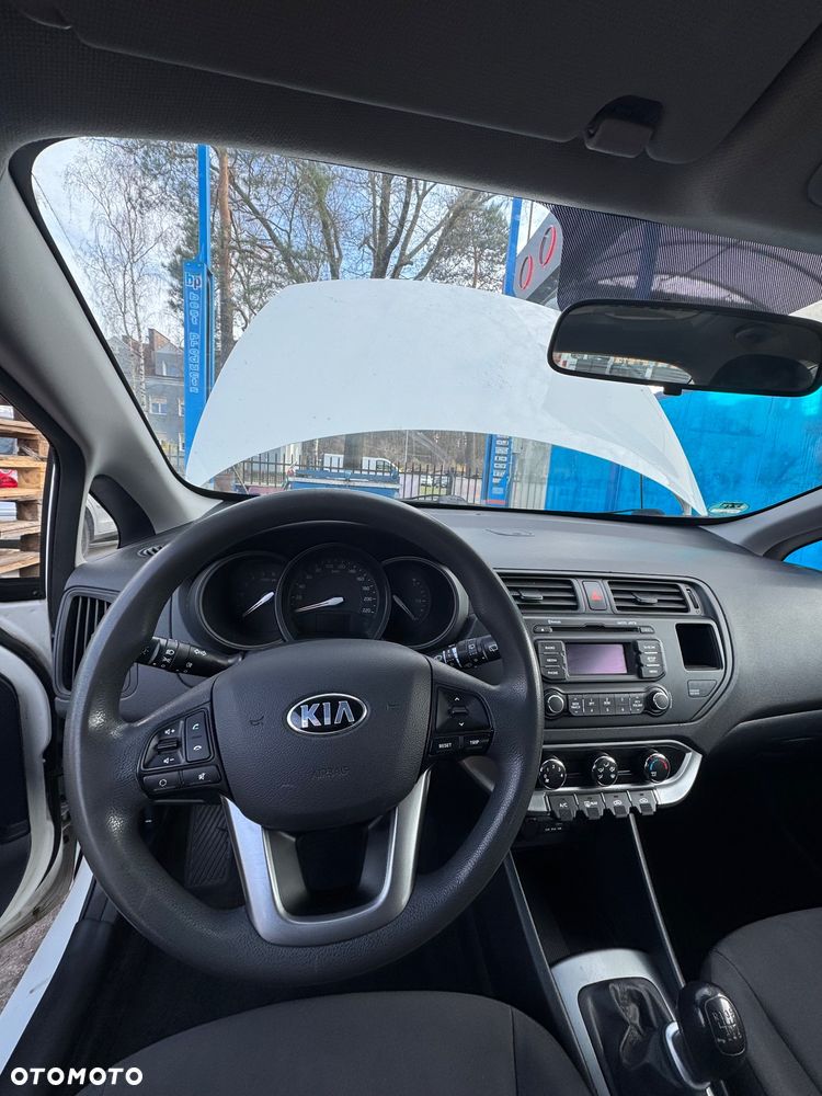 Kia Rio 1.1 crdi L - 12