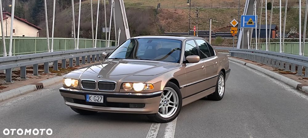 BMW Seria 7 740i - 2