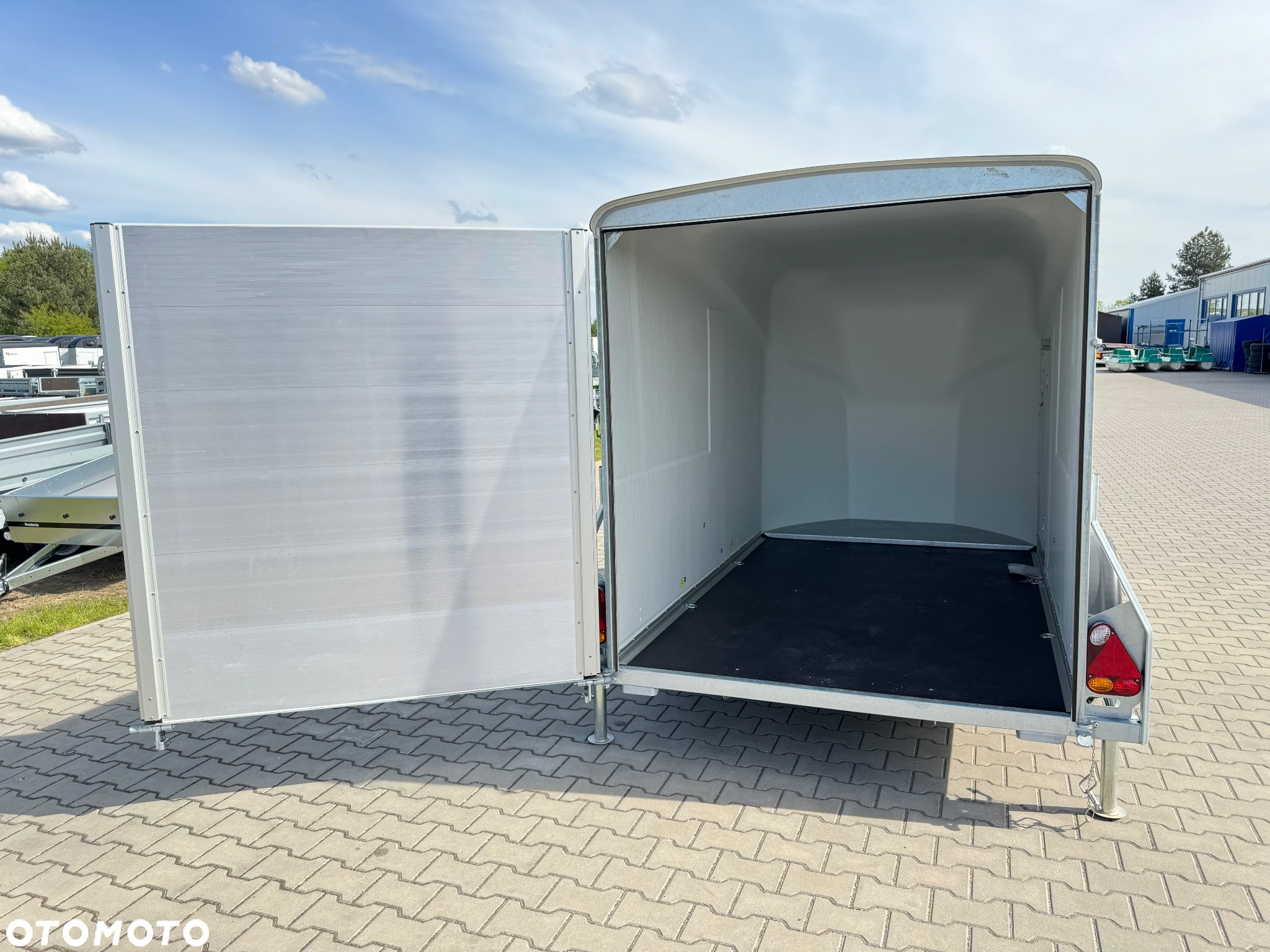 Debon Cargo 1300 - 15