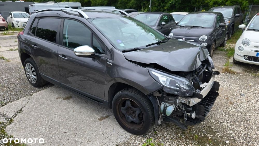 Peugeot 2008 - 5