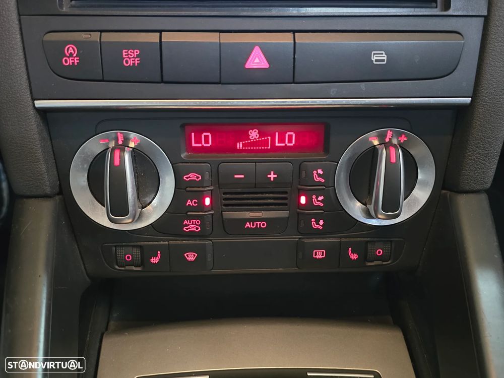 Audi A3 Cabrio 1.6 TDi DPF Attraction - 20