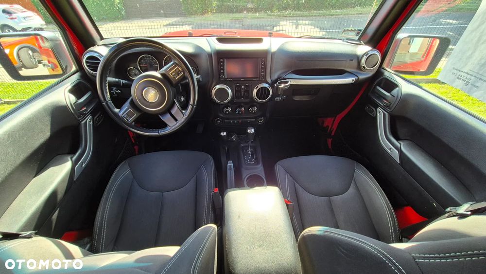 Jeep Wrangler 3.6 Unlim Sahara - 10