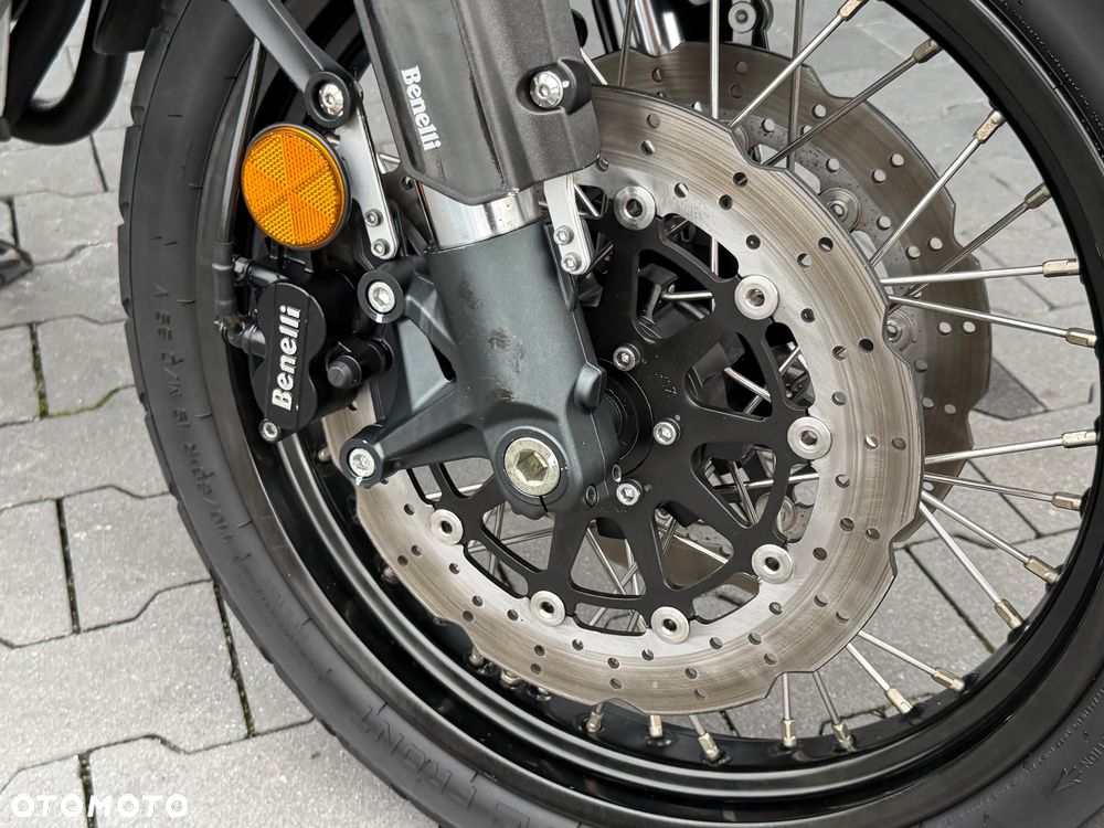 Benelli TRK 502X - 17