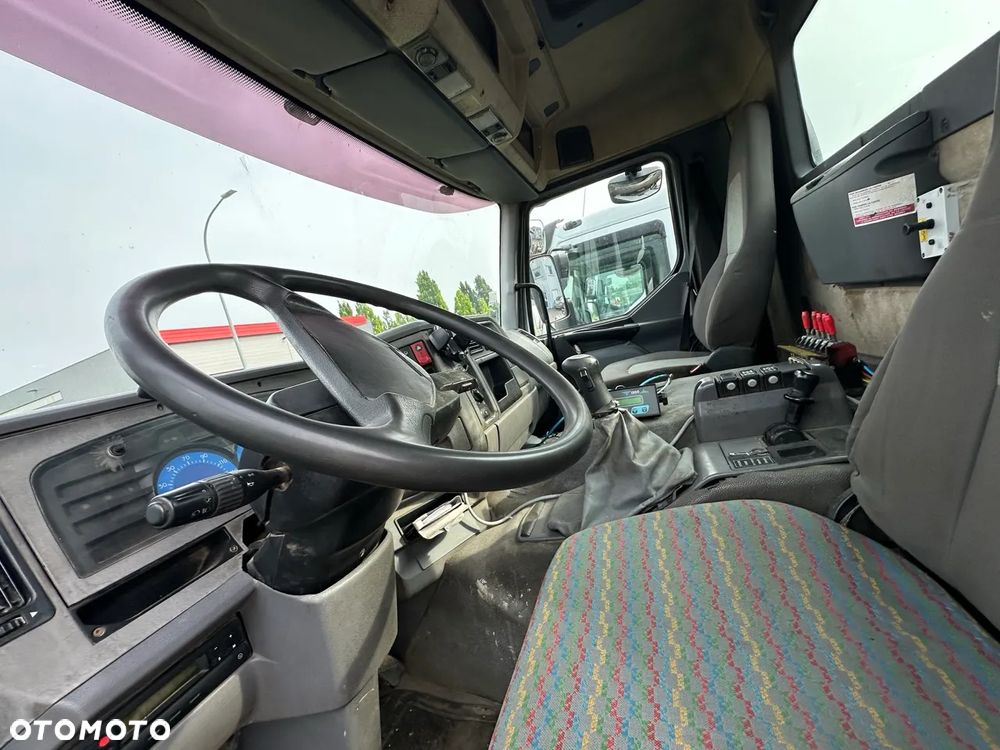 Renault KERAX 370 HAKOWIEC 6x4 - 3