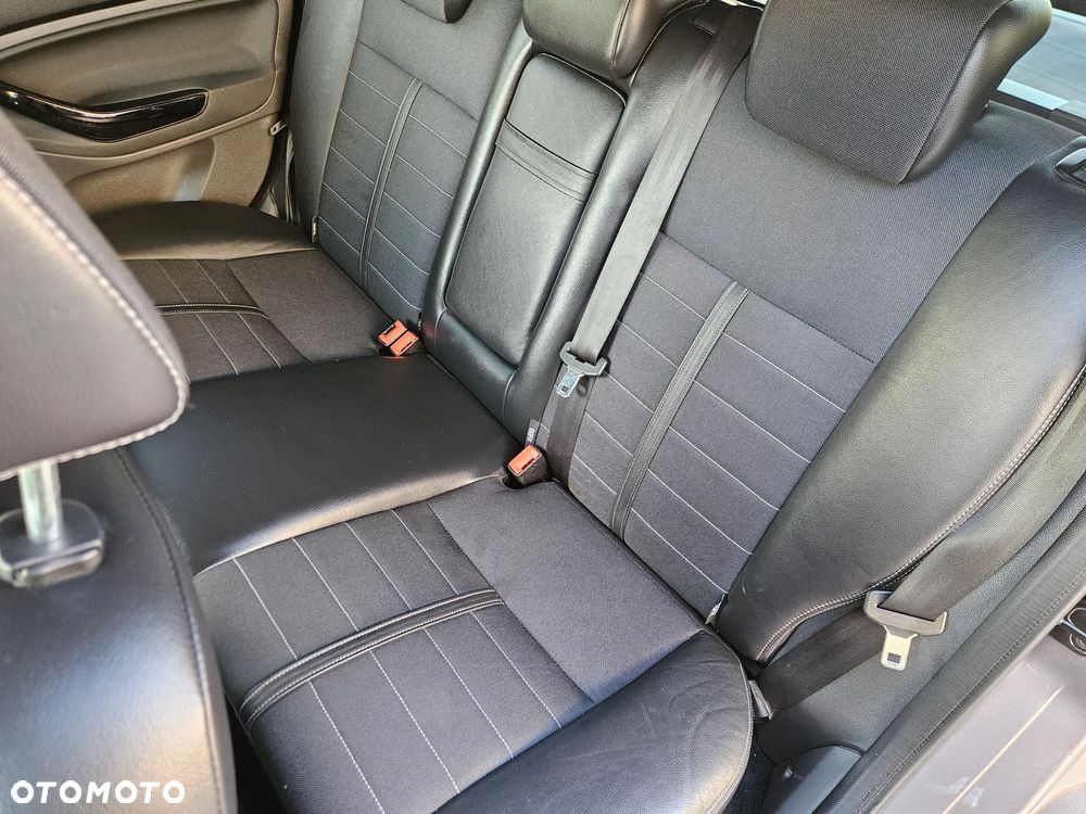 Ford Kuga 2.0 TDCi 4WD Titanium - 26