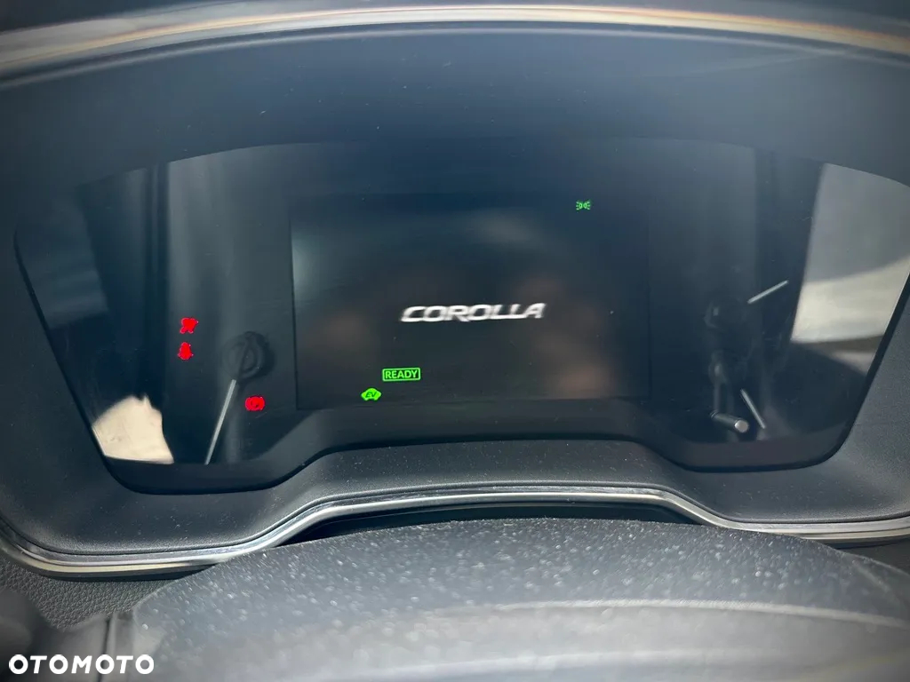 Toyota Corolla 1.8 Hybrid Comfort - 35