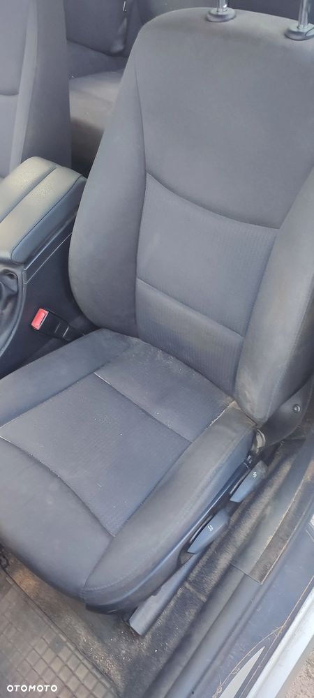 BMW Seria 3 318i - 17