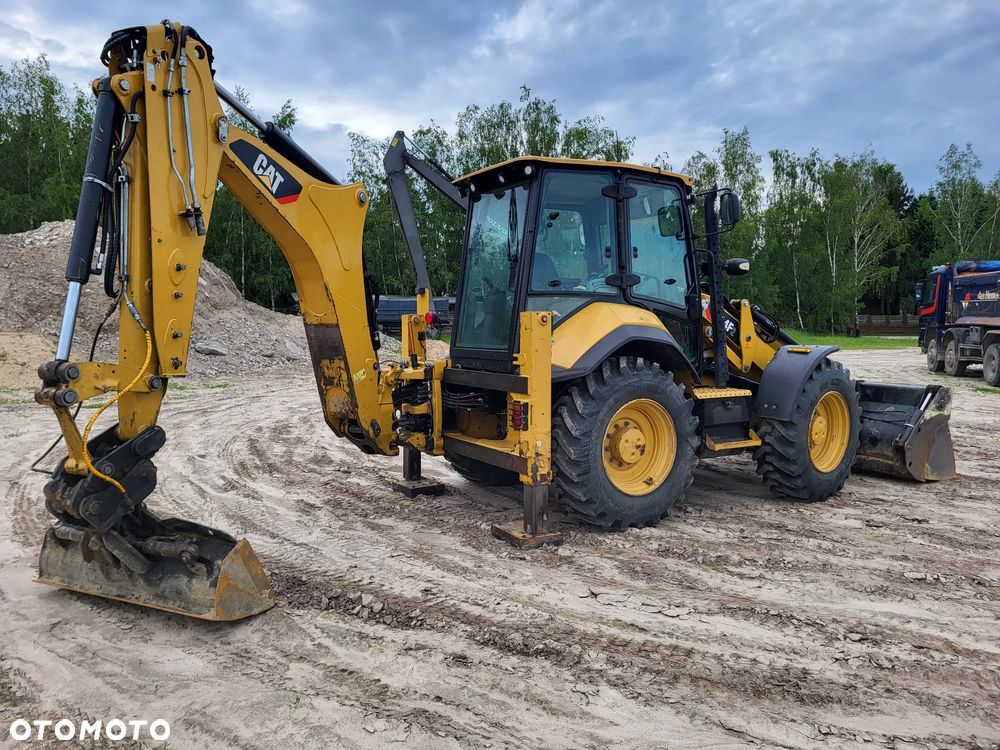 Caterpillar 444 F2 - 2