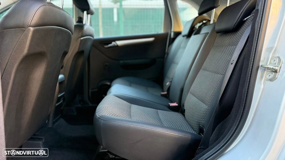 Mercedes-Benz B 160 BlueEfficiency - 14