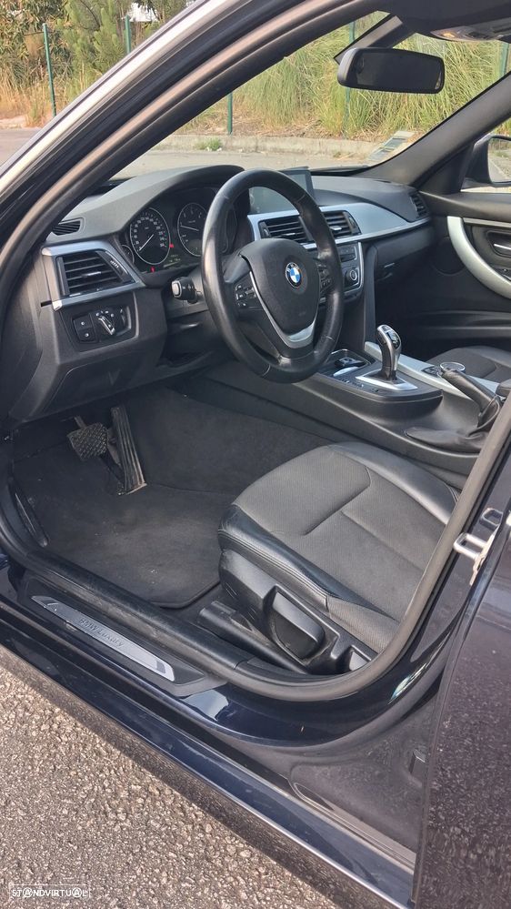 BMW 320 d Auto Line Luxury - 18