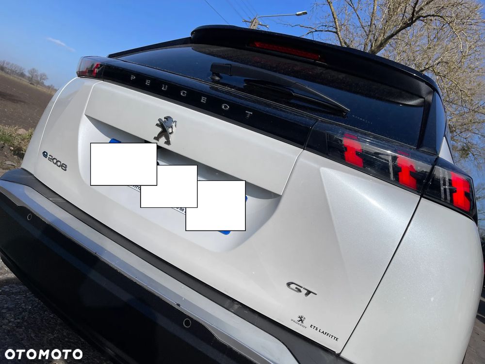 Peugeot 2008 50kWh GT - 29