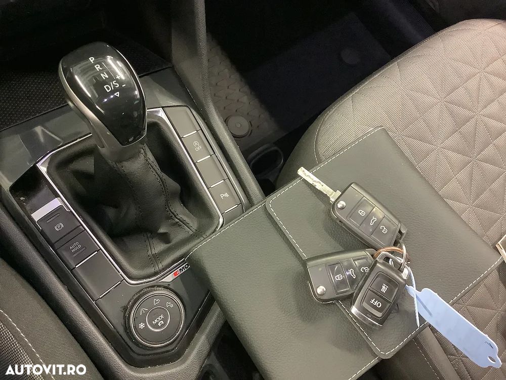 Volkswagen Tiguan - 8