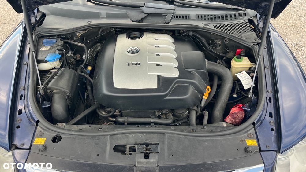 Volkswagen Touareg 2.5 R5 TDI - 9