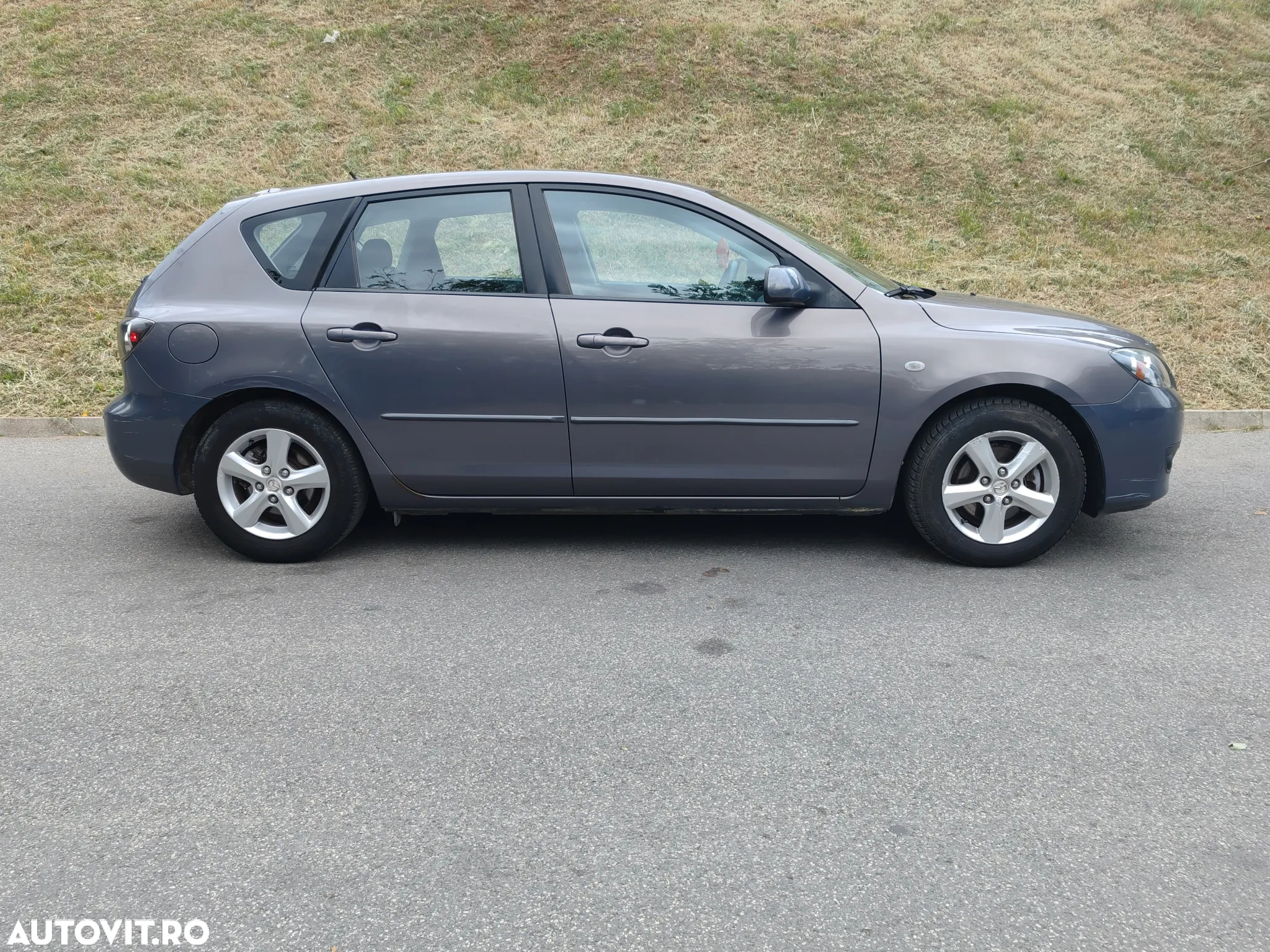 Volkswagen Polo 1.6 TDI Comfortline - 4