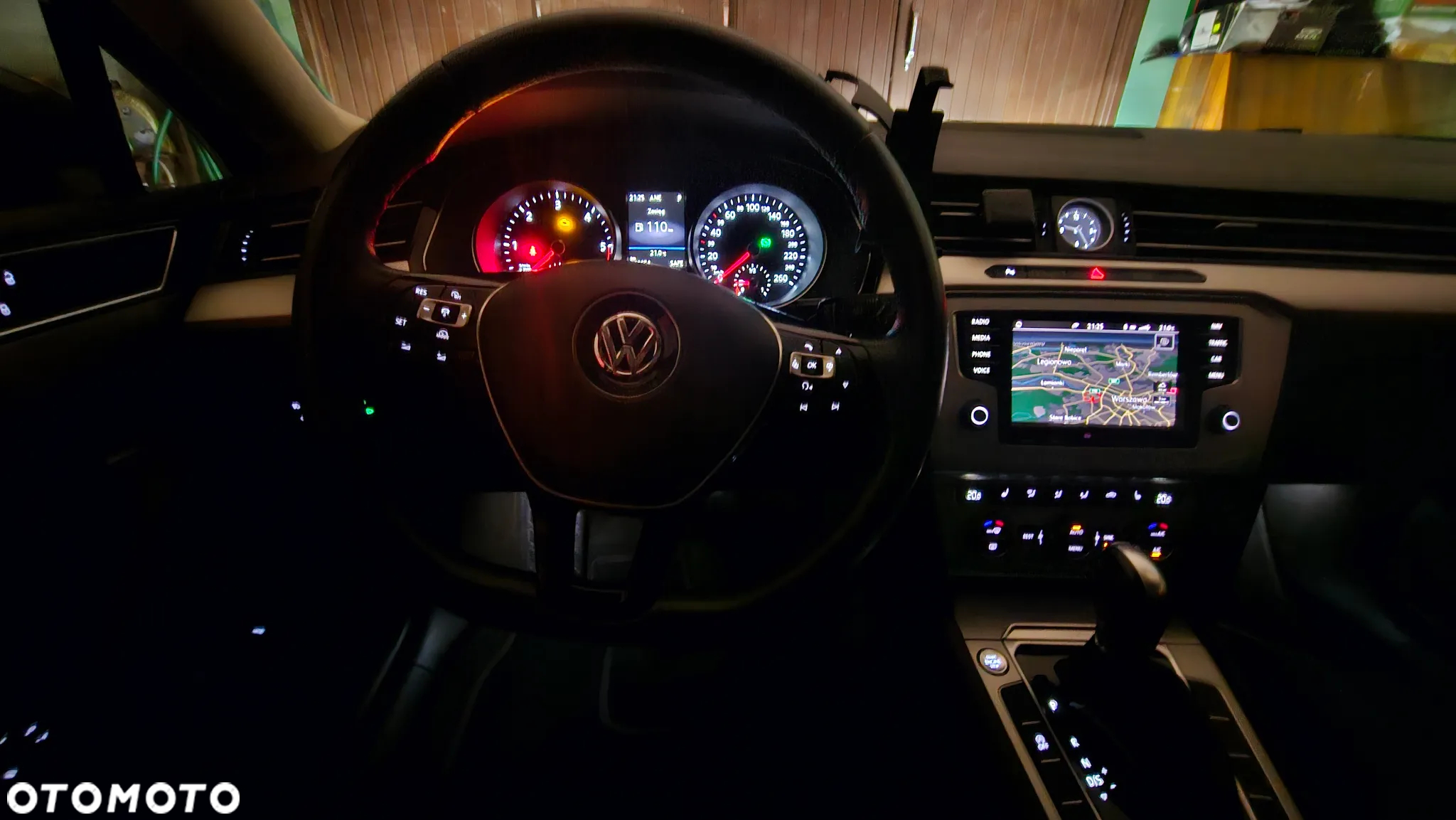 Volkswagen Passat 2.0 TDI BMT Comfortline DSG - 35