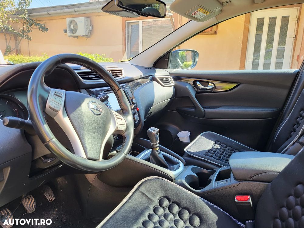 Nissan Qashqai 1.6 DCI DPF Start/Stop tekna - 8