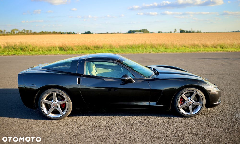Chevrolet Corvette - 28