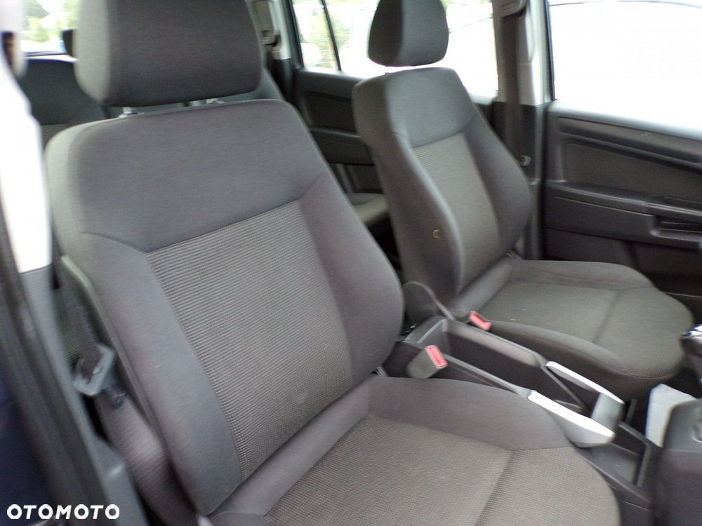 Opel Zafira - 22