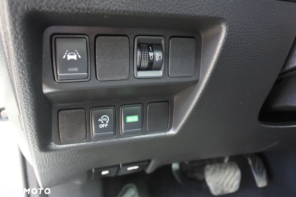 Nissan Qashqai 1.2 DIG-T Xtronic TEKNA - 24