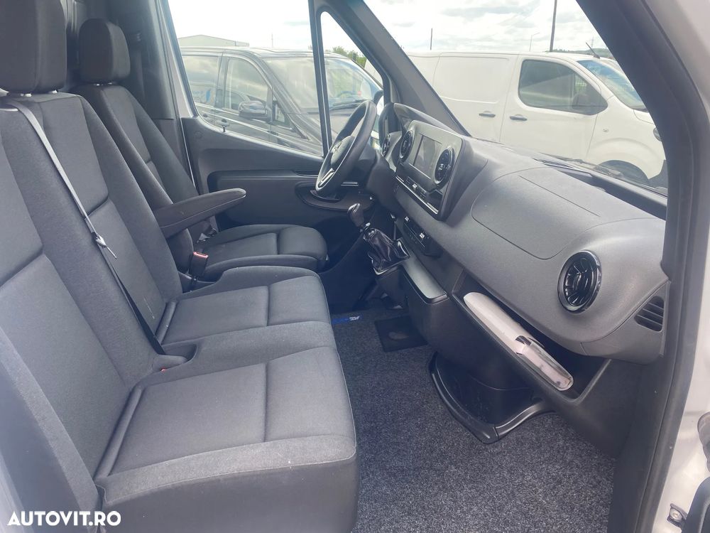 Mercedes-Benz SPRINTER - 6
