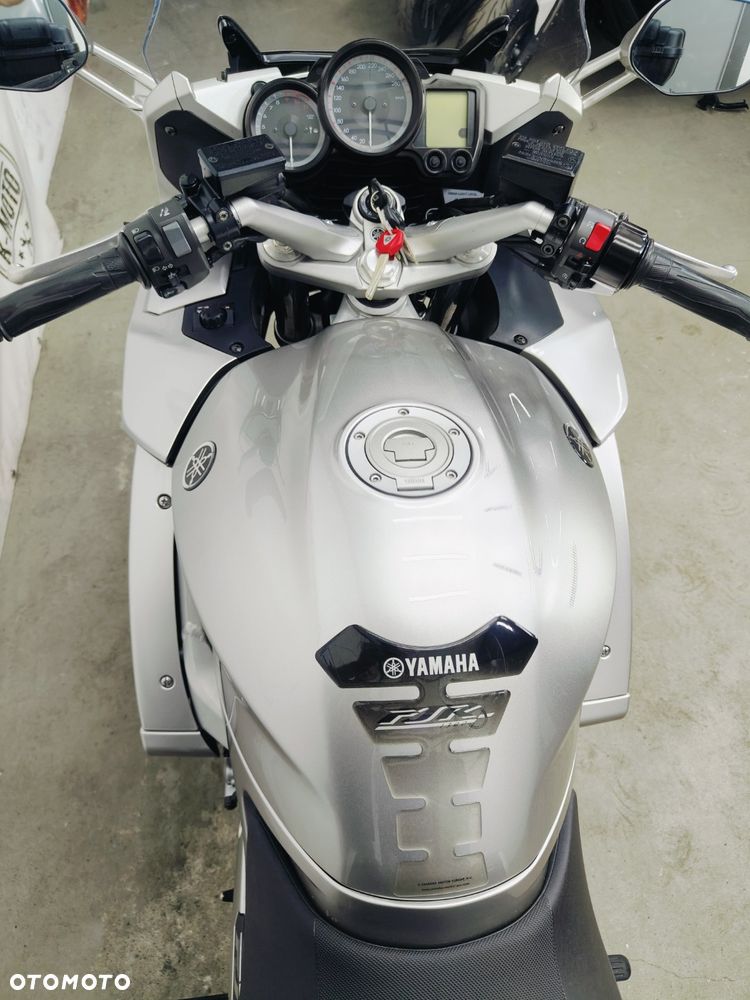 Yamaha FJR - 15