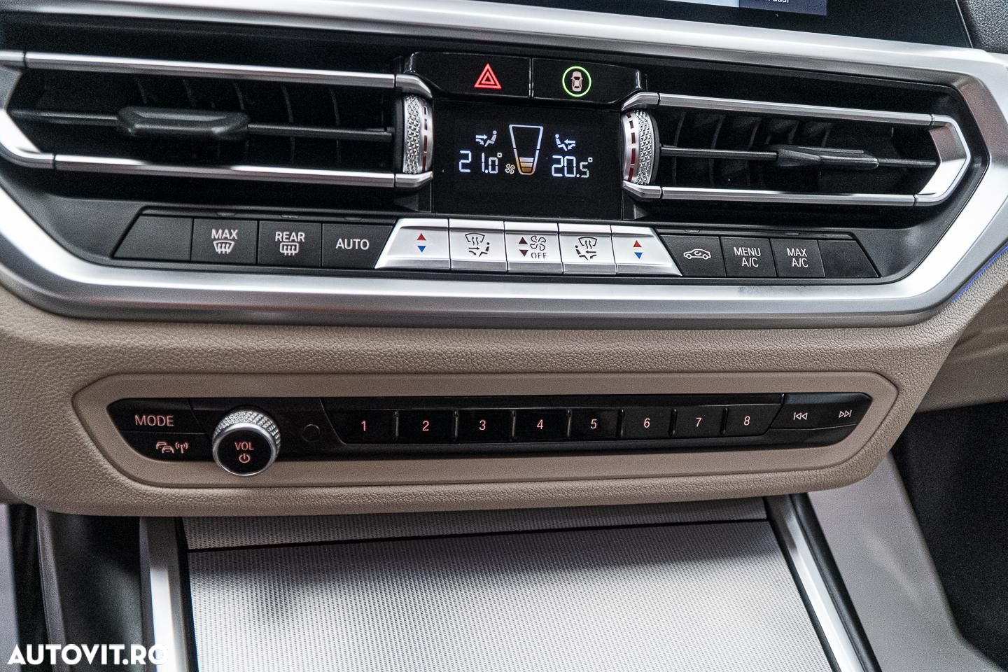BMW Seria 3 320d xDrive AT Luxury Line - 11
