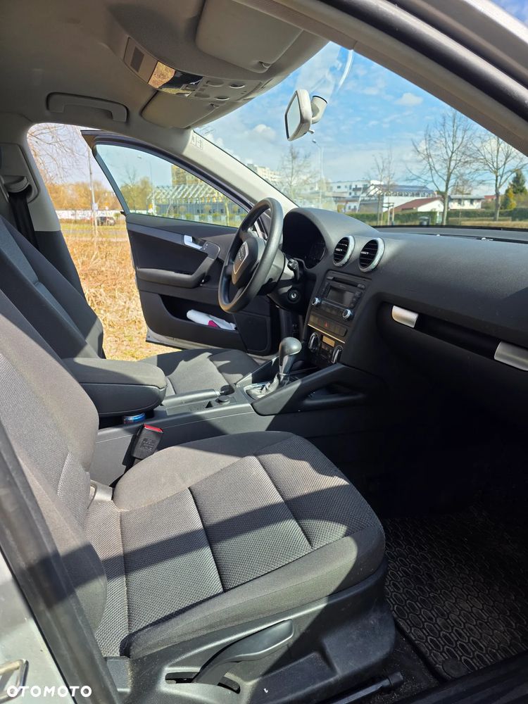 Audi A3 Sportback 1.4 TFSI Ambiente S tronic - 10