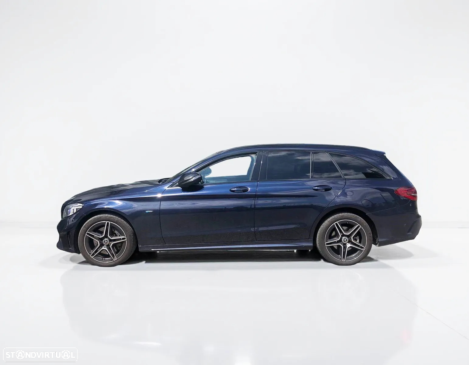 Mercedes-Benz C 300 de AMG Line - 4