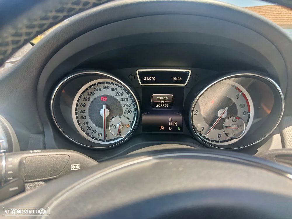 Mercedes-Benz CLA 200 d Urban Aut. - 16