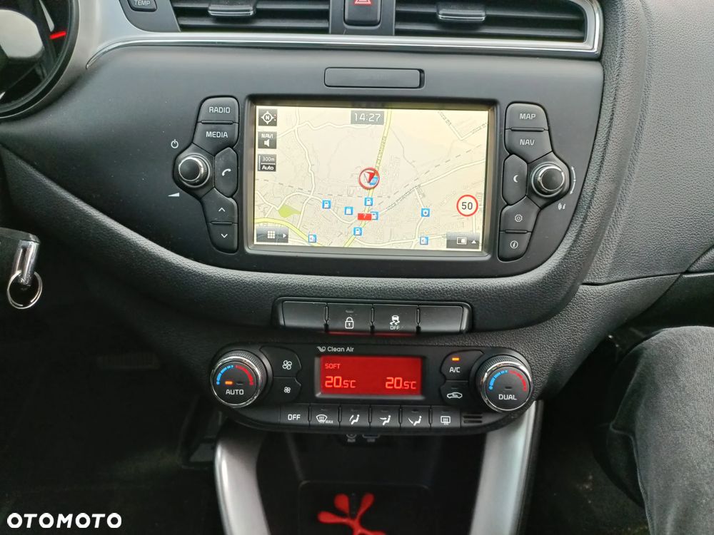 Kia Ceed 1.6 GDI M DCT - 11