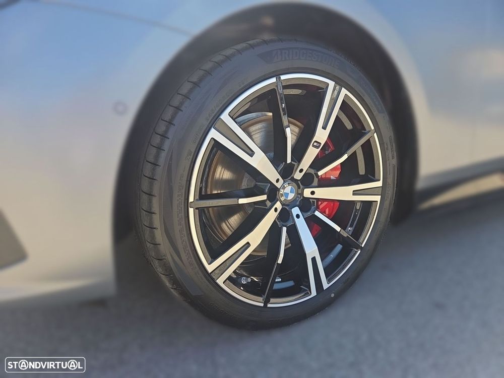 BMW i5 eDrive40 Pack Desportivo M Pro — fotografia 4