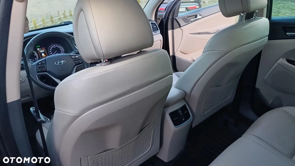 Hyundai Tucson 2.0 CRDI Premium 4WD - 6