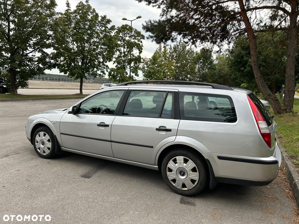 Ford Mondeo 2.0 TDCI Ambiente - 2