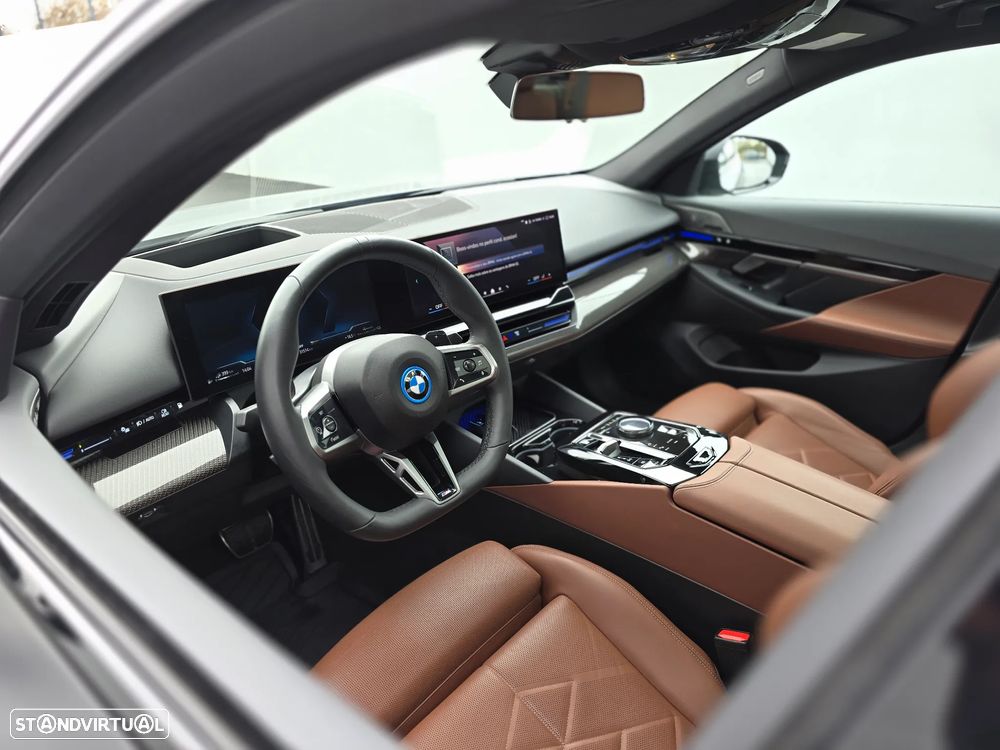 BMW 530 e Pack Desportivo M Pro - 15