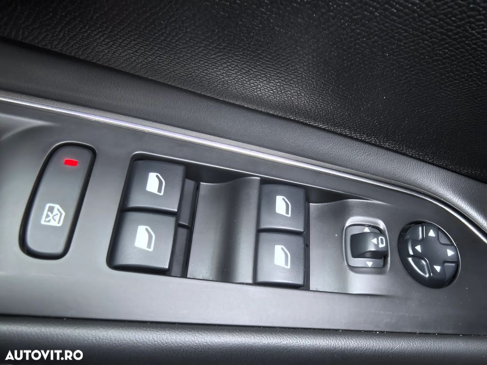 Peugeot 5008 BlueHDI 180 EAT6 GT - 28