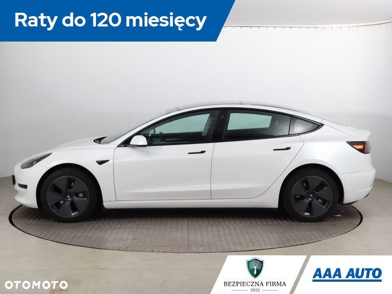 Tesla Model 3 - 3
