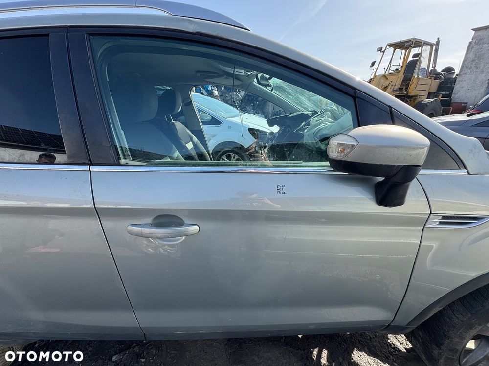 DRZWI PRAWY PRZÓD FORD KUGA MK1 KOLOR P8 - 1
