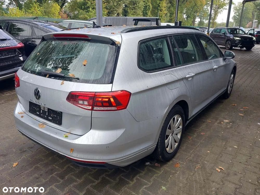 Volkswagen Passat - 3