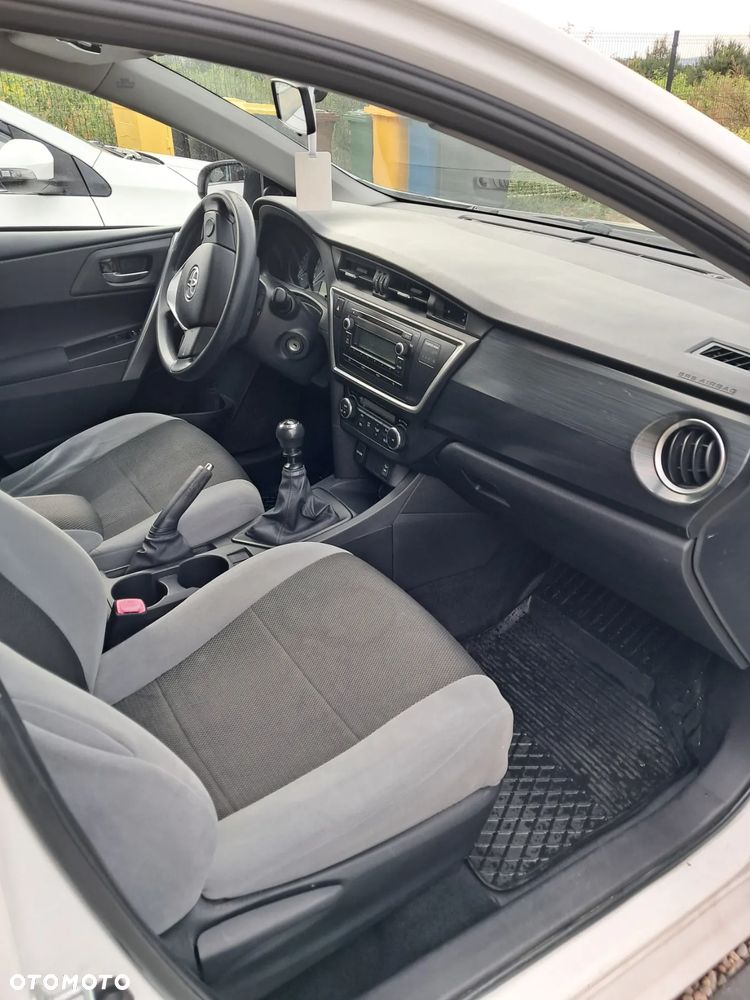 Toyota Auris 1.33 VVT-i Active - 6