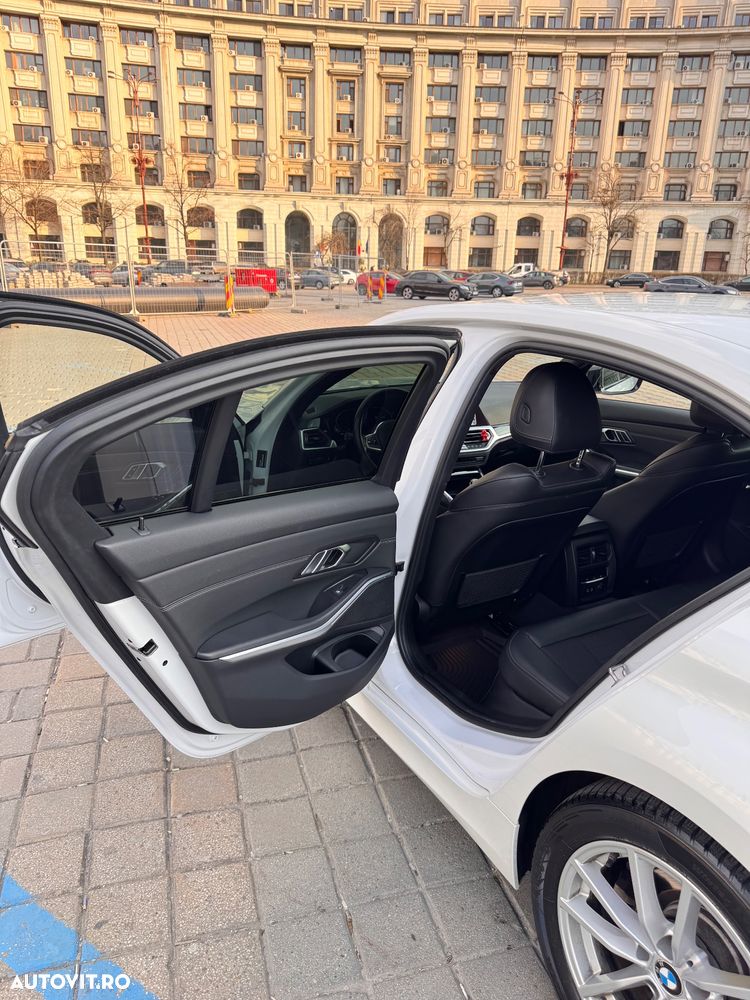 BMW Seria 3 320d Aut. Edition Luxury Line Purity - 12