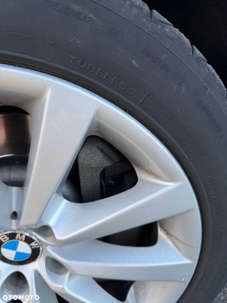 BMW Seria 5 525d xDrive - 13