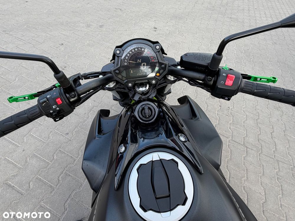 Kawasaki Z 650 - 11