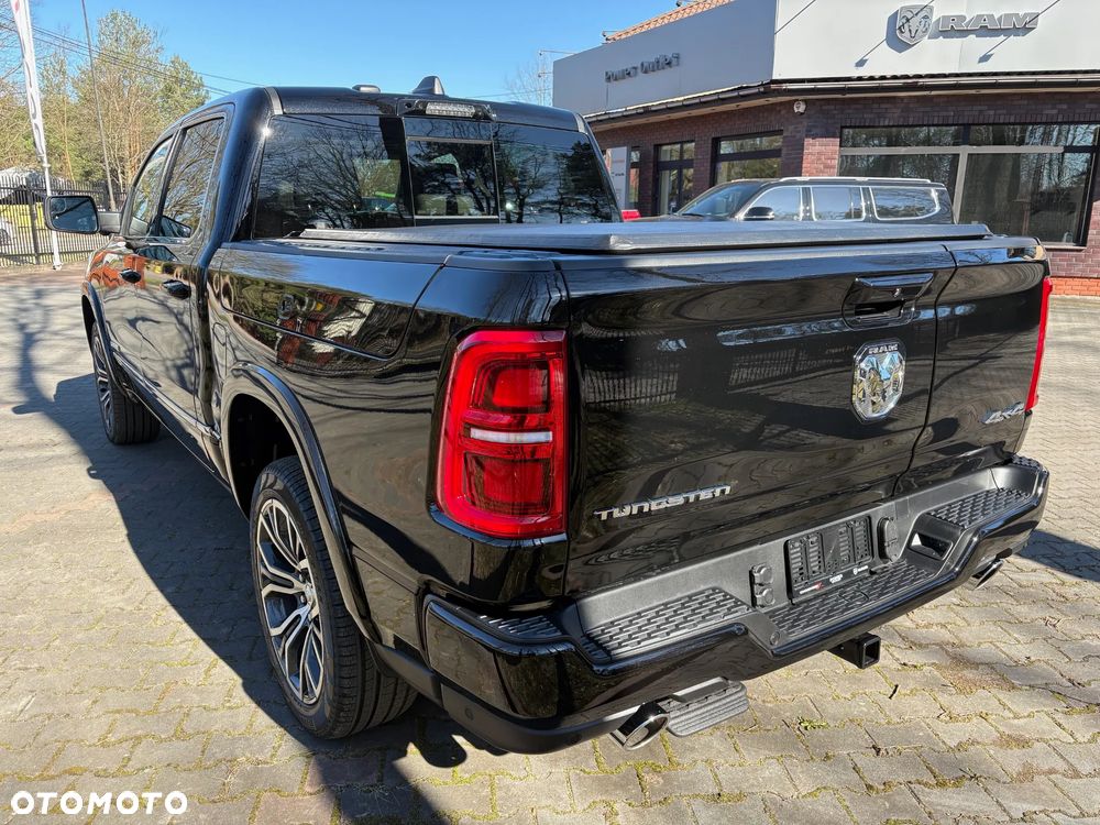 RAM 1500 Tungsten - 11