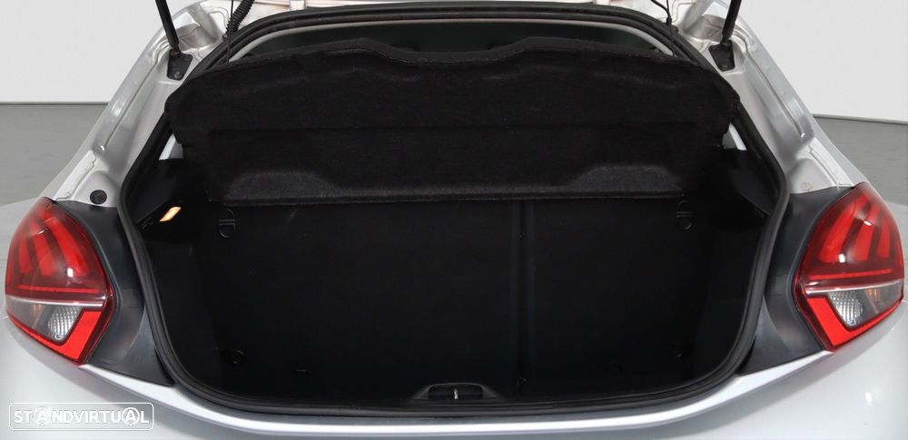 Peugeot 208 1.2 PureTech Allure - 17