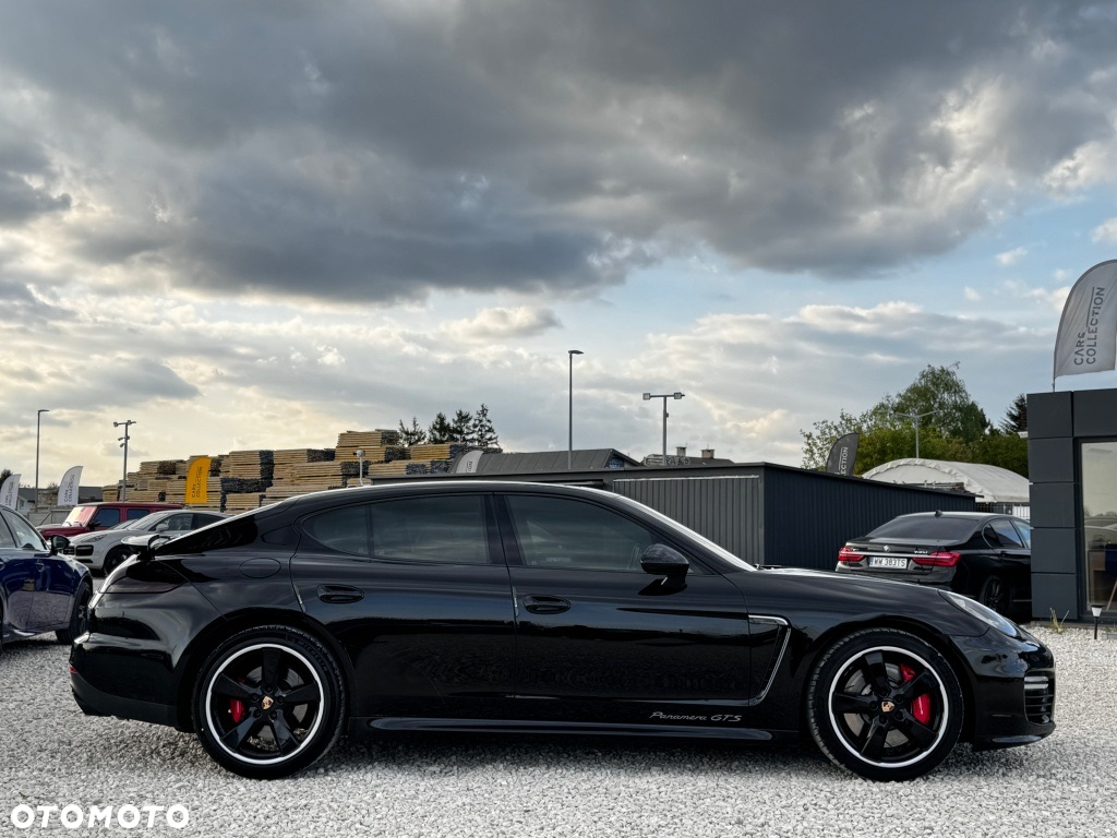 Porsche Panamera GTS PDK - 3