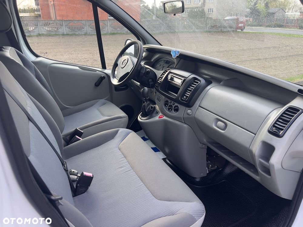 Opel Vivaro - 26