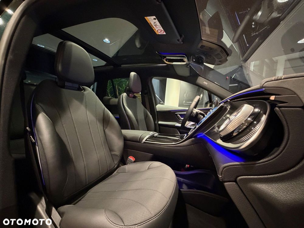 Mercedes-Benz EQE - 12