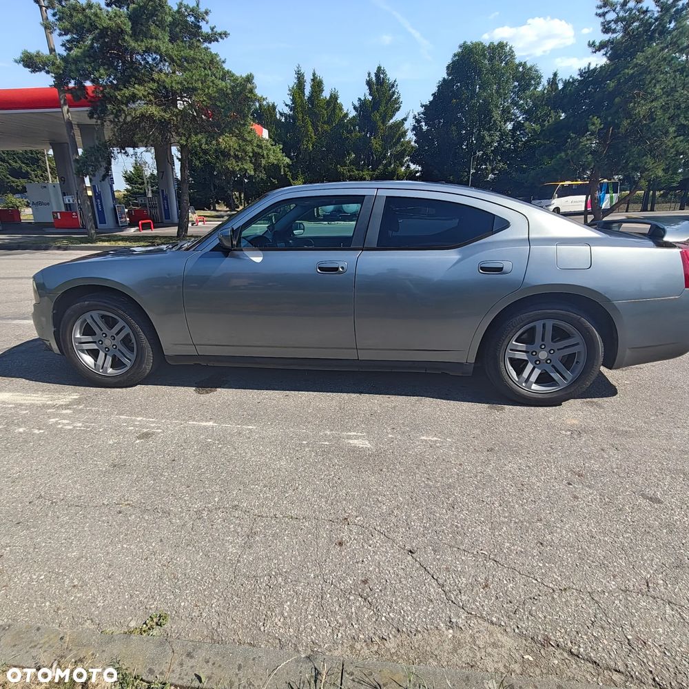 Dodge Charger 5.7 V8 RT - 4