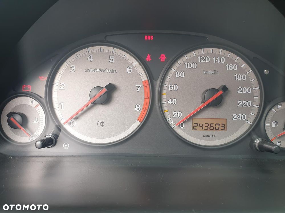 Honda Civic 1.7 ES - 12